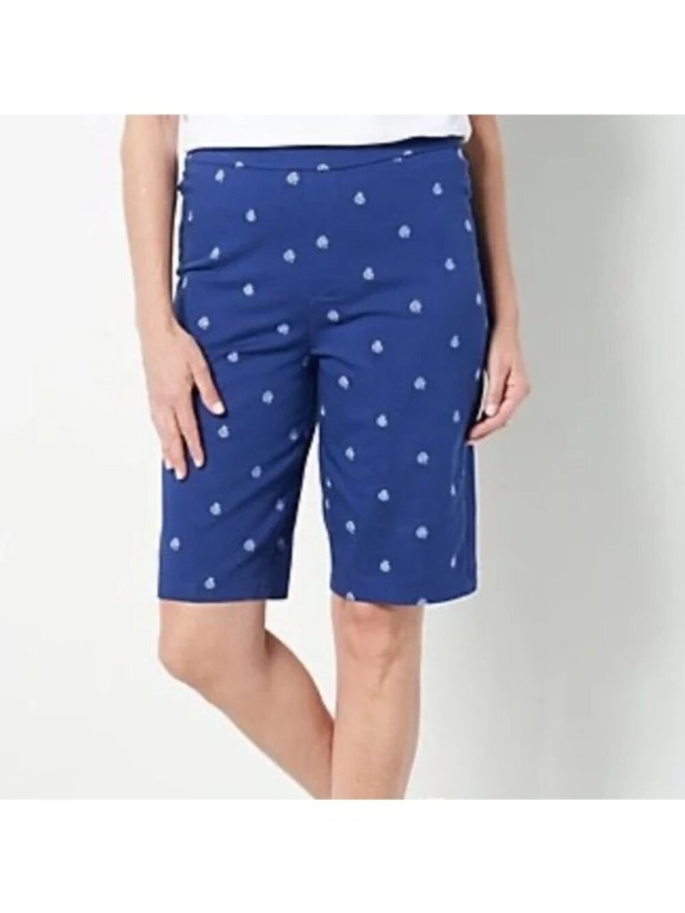 Isaac Mizrahi Live Bermuda Shorts 30 Petite Embroidered Cotton Royal Navy NEW